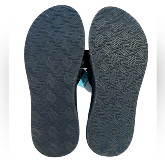 Reef New Cushion Phantom 2.0 Black Flip Flops - Picture 6 of 8